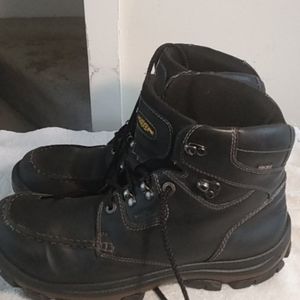 roan bruce chukka boot